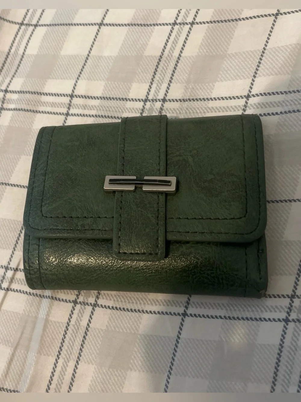 SHEIN Dark Green Compact Trifold Wallet with Silver Accent